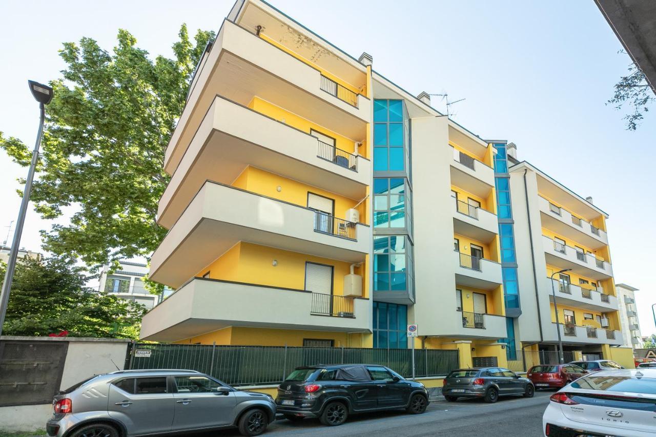 Appartamento Alessia'S Flat - Affori Milano Esterno foto